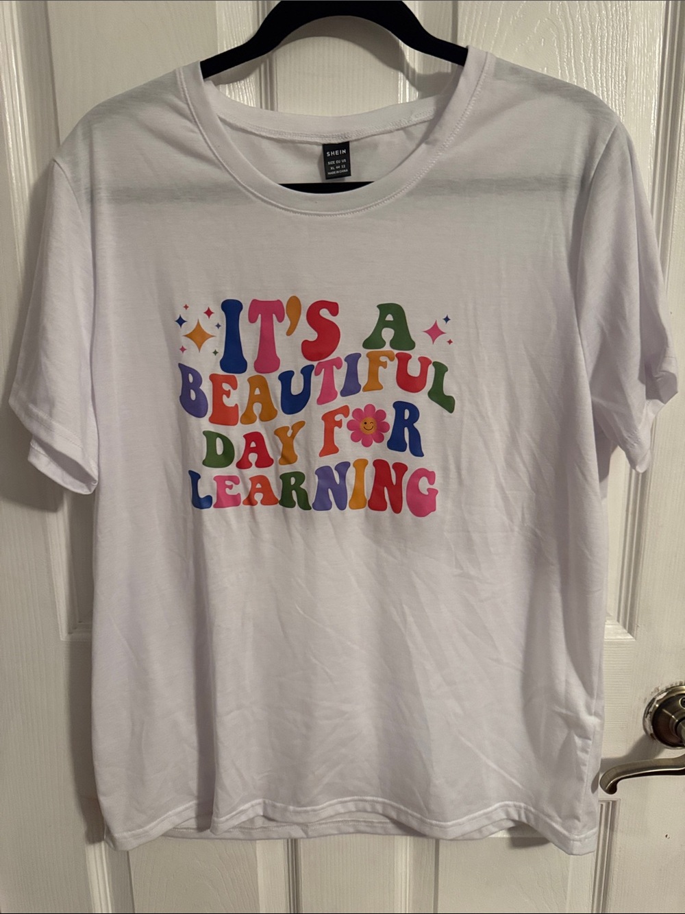 SHEIN White Multicolor "It's a Beautiful Day for Learning" Graphic Tee